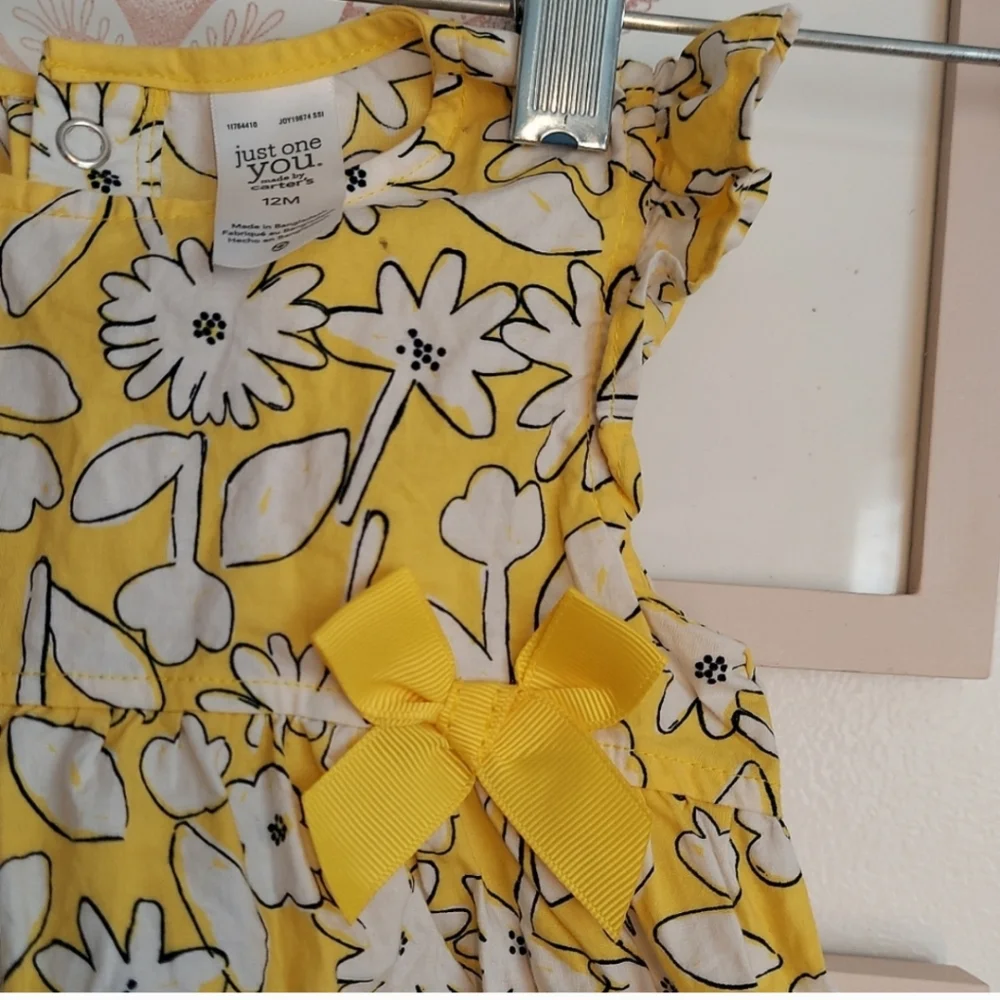 🎁 10/$25  Summer Girl bundle, 12 months, 2 dresses and 2 rompers